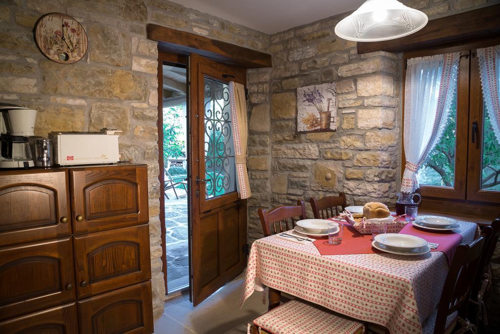 Holiday Home Casa Dei Farfui Momjan Extérieur photo